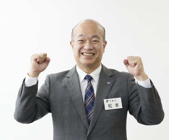 講師