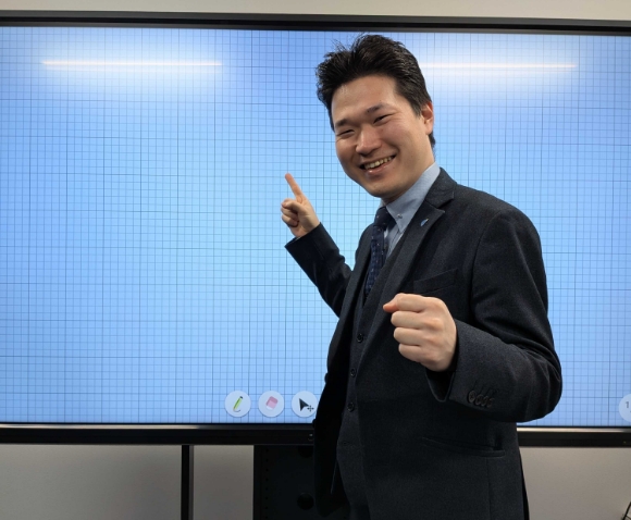 講師